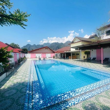 Khampaseuth Hotel 万荣 外观 照片