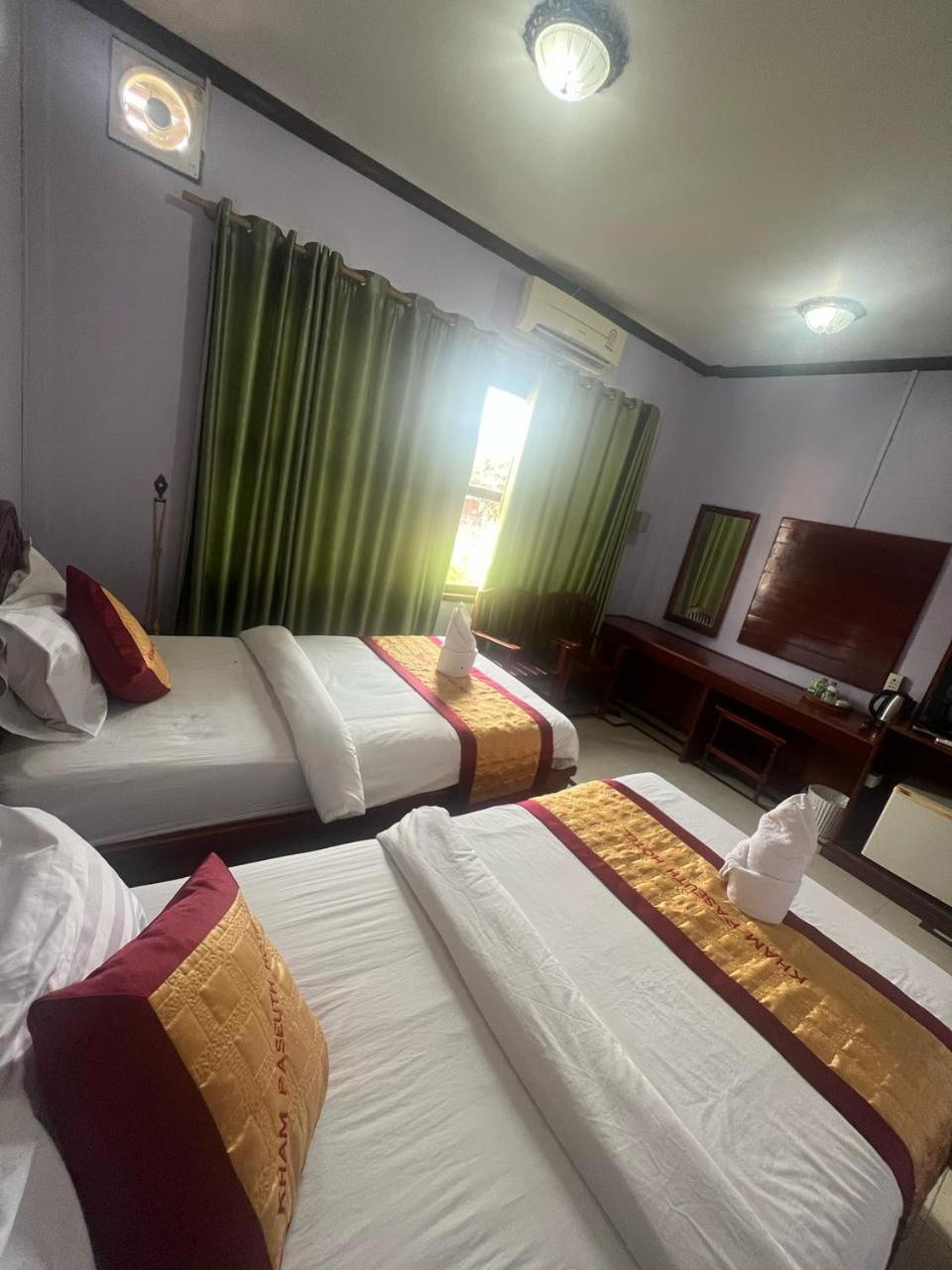 Khampaseuth Hotel 万荣 外观 照片