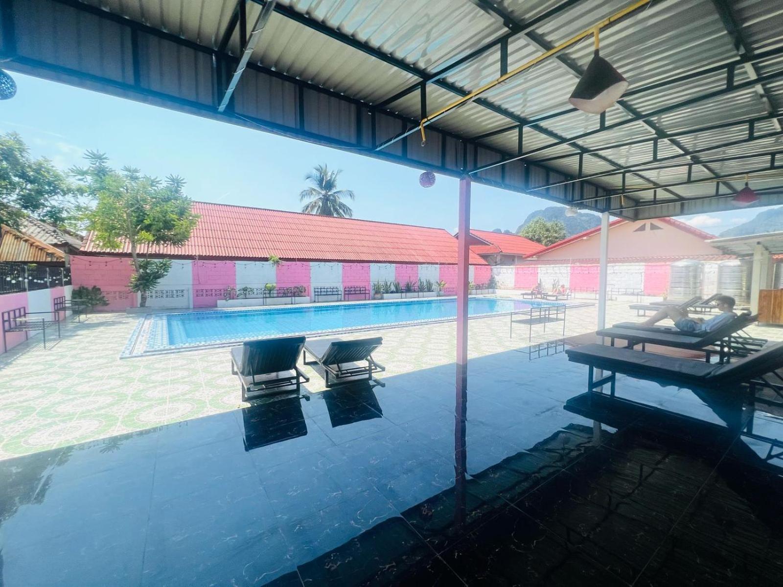 Khampaseuth Hotel 万荣 外观 照片